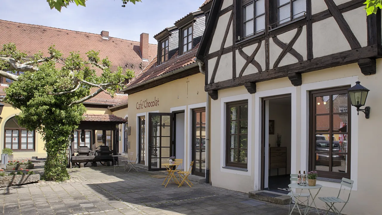 The courtyard of the Alte Brauerei is perfect for a glass of wine or a cold beer. 